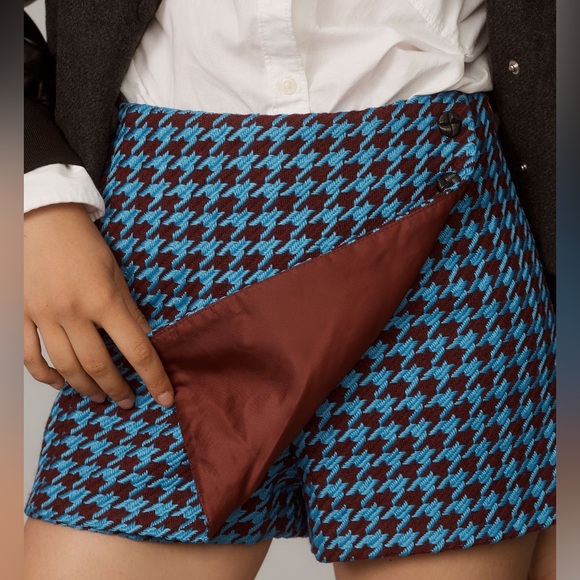 Avec Les Filles Blue and Burgundy Houndstooth Skort size 2 - Picture 8 of 9